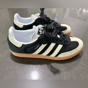ADIDAS SAMBA OG BLACK AND TAN SIZE 6.5